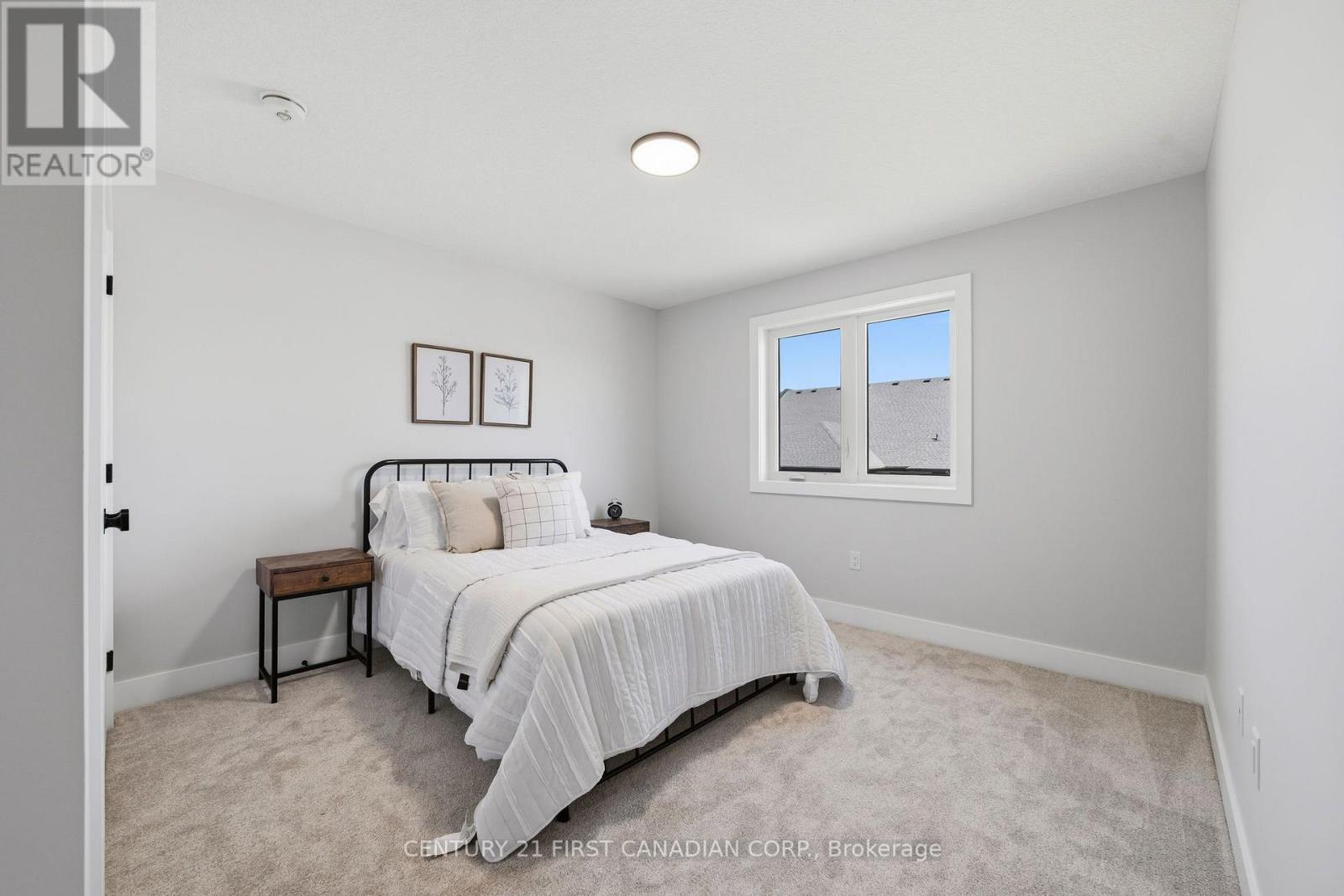 34 Postma Crescent, North Middlesex, Ontario  N0M 1A0 - Photo 20 - X13728990