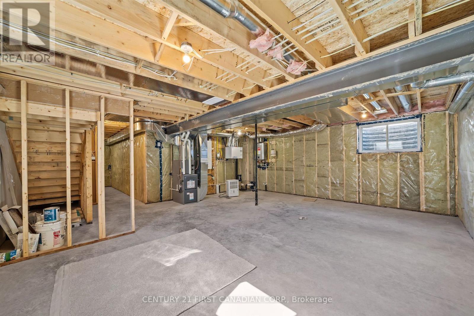 34 Postma Crescent, North Middlesex, Ontario  N0M 1A0 - Photo 28 - X13728990
