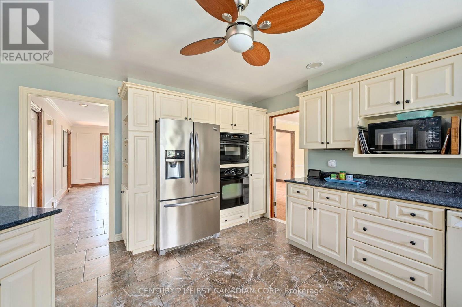 183 Wellington Street, Middlesex Centre, Ontario  N0L 1E0 - Photo 12 - X13728996