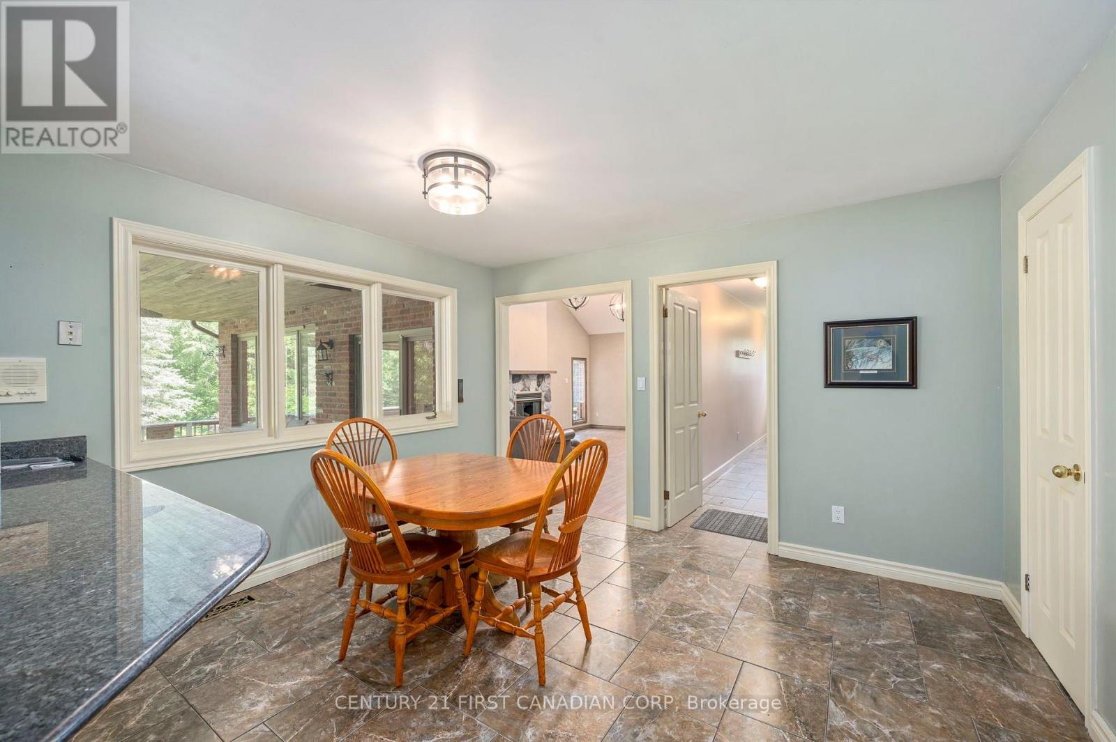 183 Wellington Street, Middlesex Centre, Ontario  N0L 1E0 - Photo 14 - X13728996