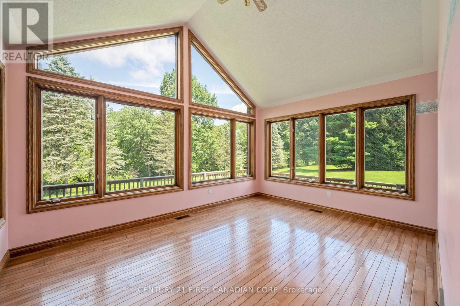 183 Wellington Street, Middlesex Centre, Ontario  N0L 1E0 - Photo 18 - X13728996