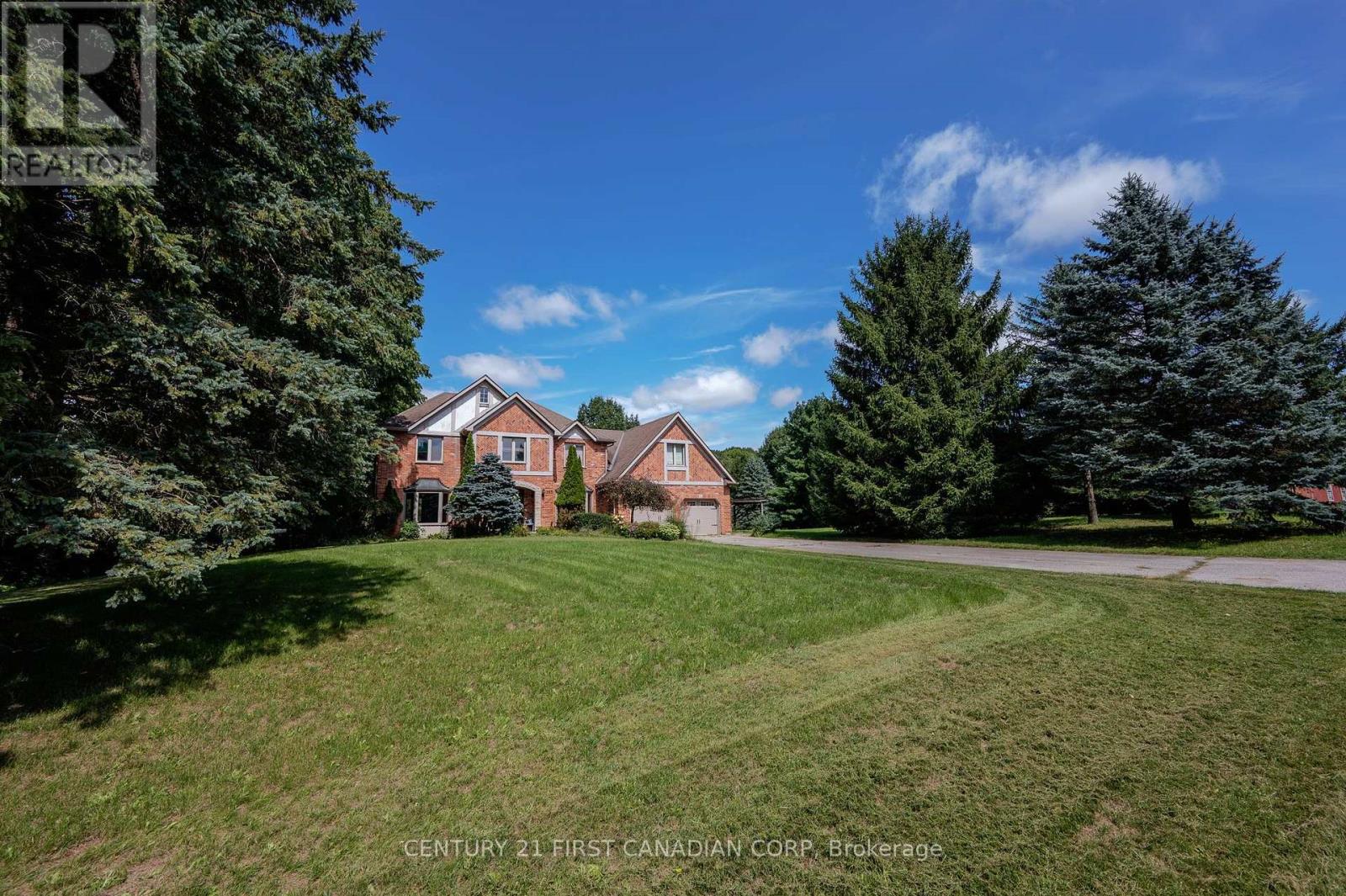 183 Wellington Street, Middlesex Centre, Ontario  N0L 1E0 - Photo 2 - X13728996