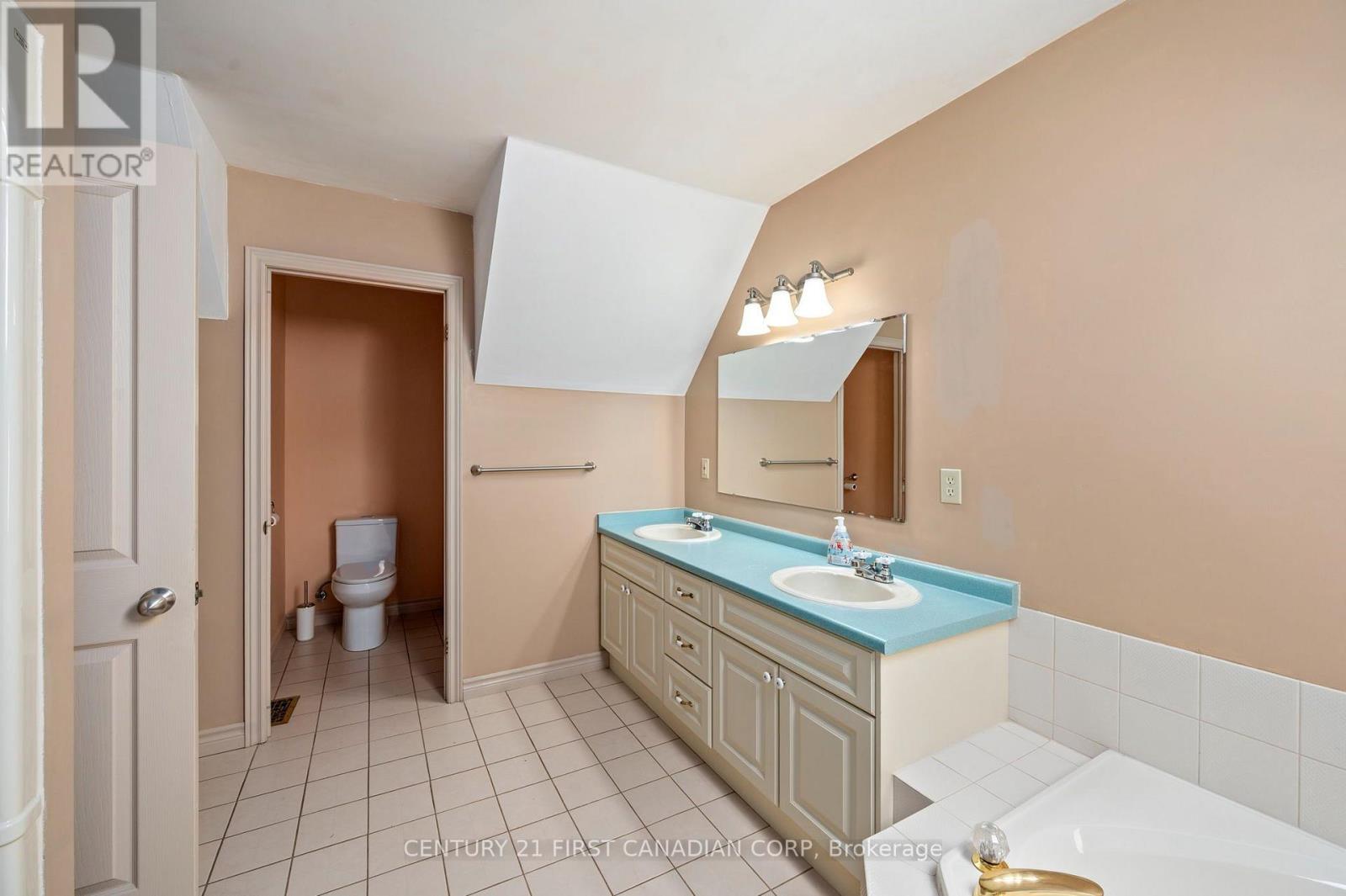 183 Wellington Street, Middlesex Centre, Ontario  N0L 1E0 - Photo 27 - X13728996
