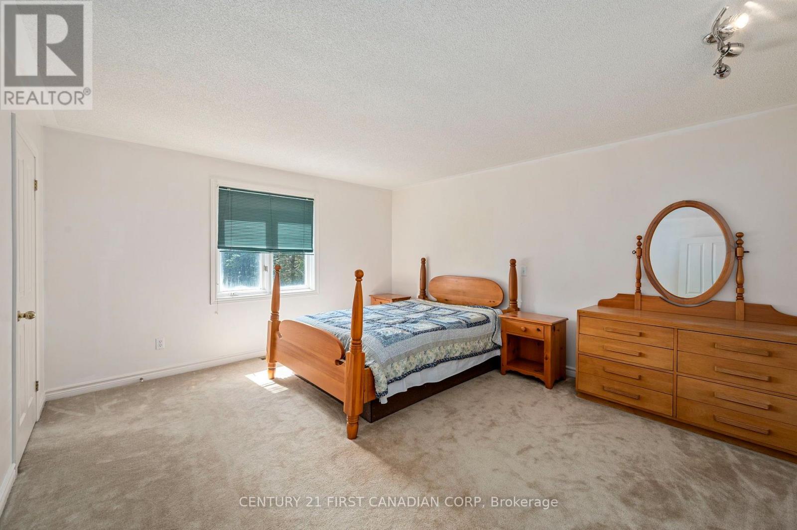 183 Wellington Street, Middlesex Centre, Ontario  N0L 1E0 - Photo 32 - X13728996