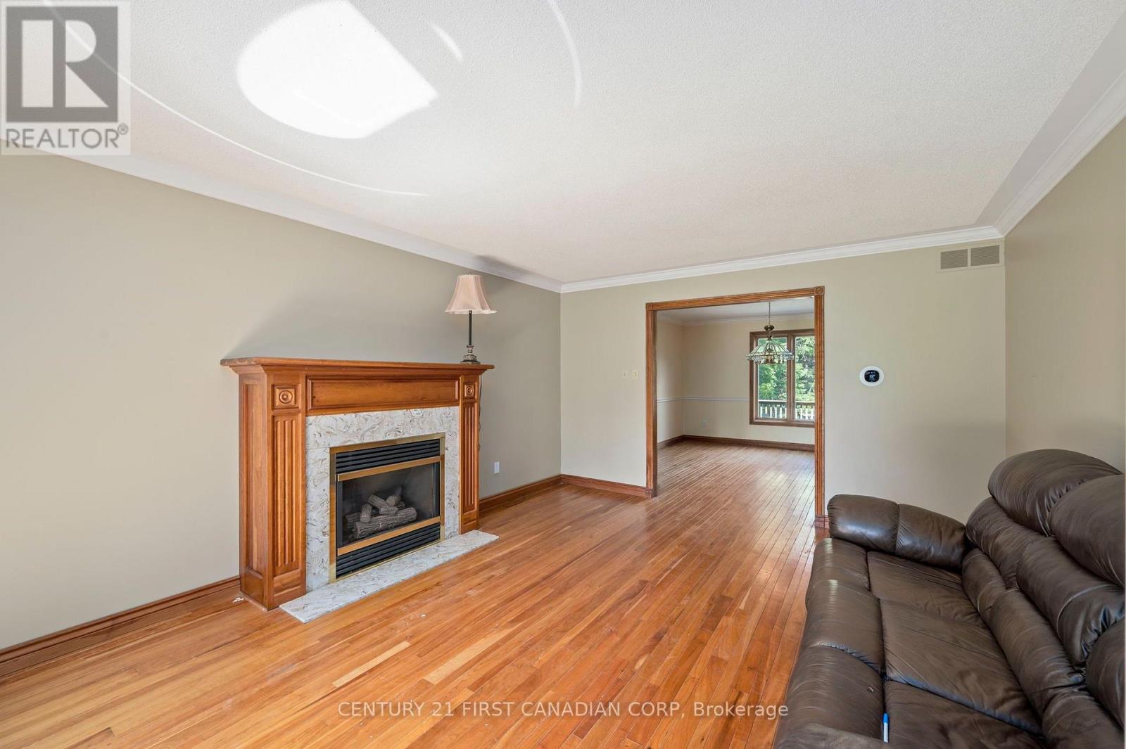 183 Wellington Street, Middlesex Centre, Ontario  N0L 1E0 - Photo 7 - X13728996