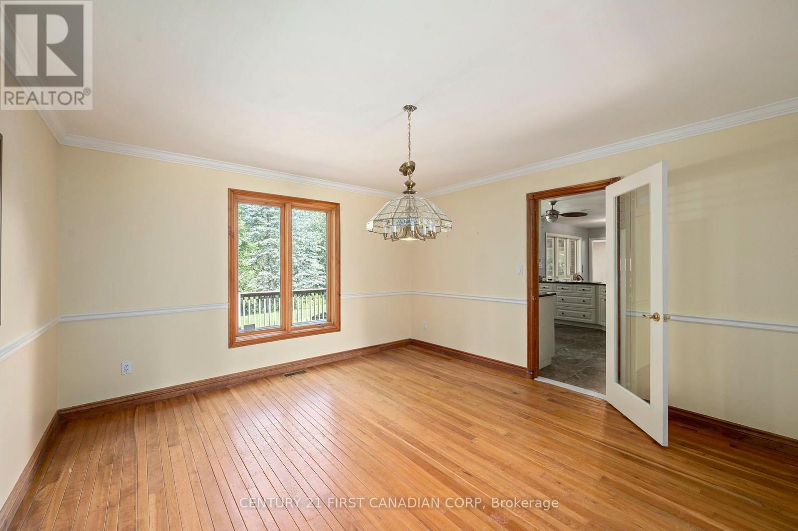 183 Wellington Street, Middlesex Centre, Ontario  N0L 1E0 - Photo 9 - X13728996