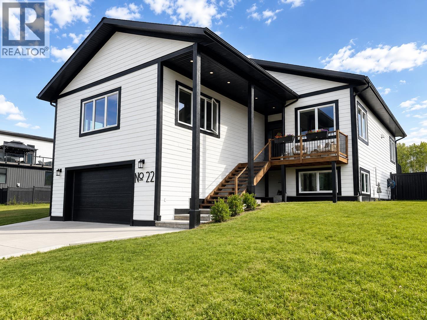 22 Starliter Way, Smithers, British Columbia  V0J 2N2 - Photo 1 - R3159967