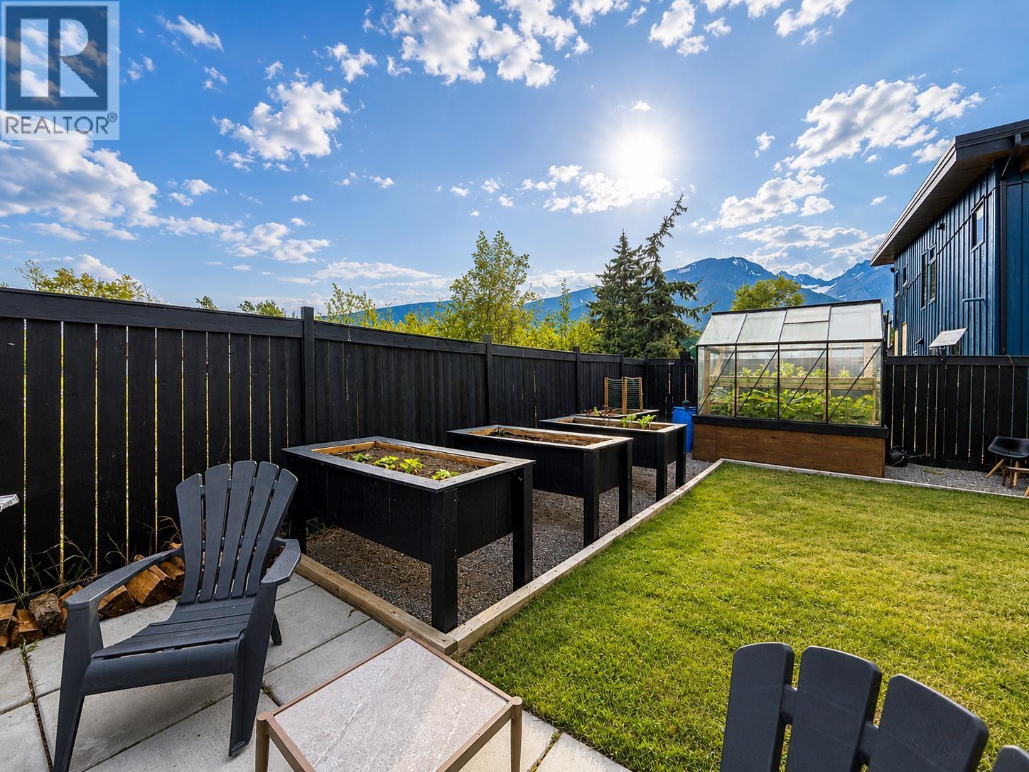 22 Starliter Way, Smithers, British Columbia  V0J 2N2 - Photo 5 - R3159967