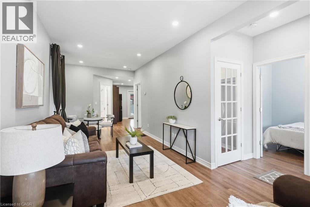 241 Rosslyn Avenue N, Hamilton, Ontario  L8L 7P9 - Photo 8 - 40856724