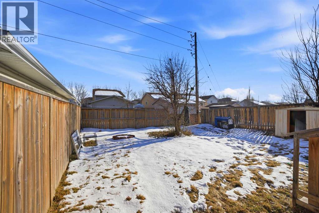 19 Appletree Close Se, Calgary, Alberta  T2A 7J1 - Photo 5 - A2321710