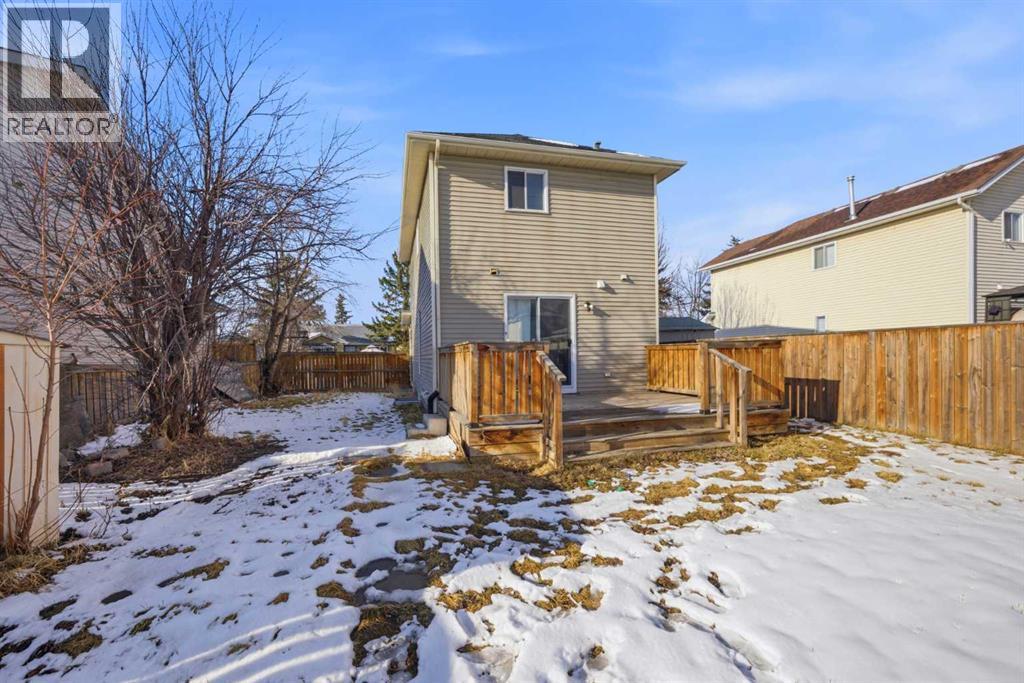 19 Appletree Close Se, Calgary, Alberta  T2A 7J1 - Photo 7 - A2321710