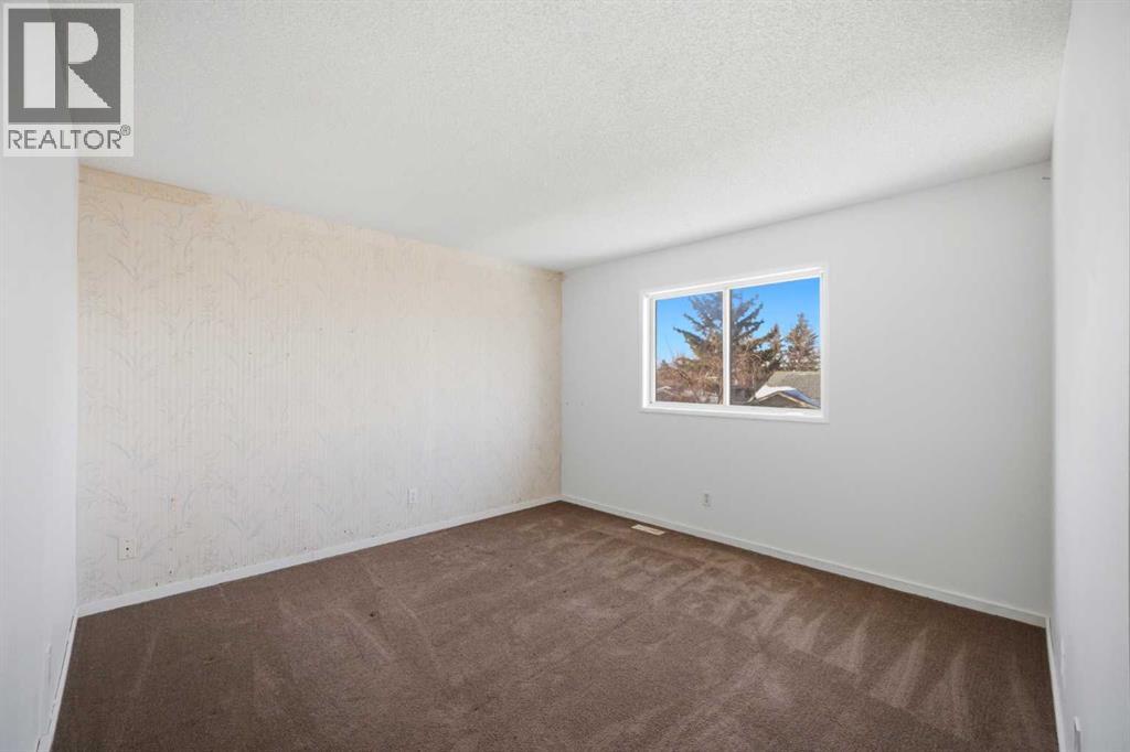 19 Appletree Close Se, Calgary, Alberta  T2A 7J1 - Photo 24 - A2321710