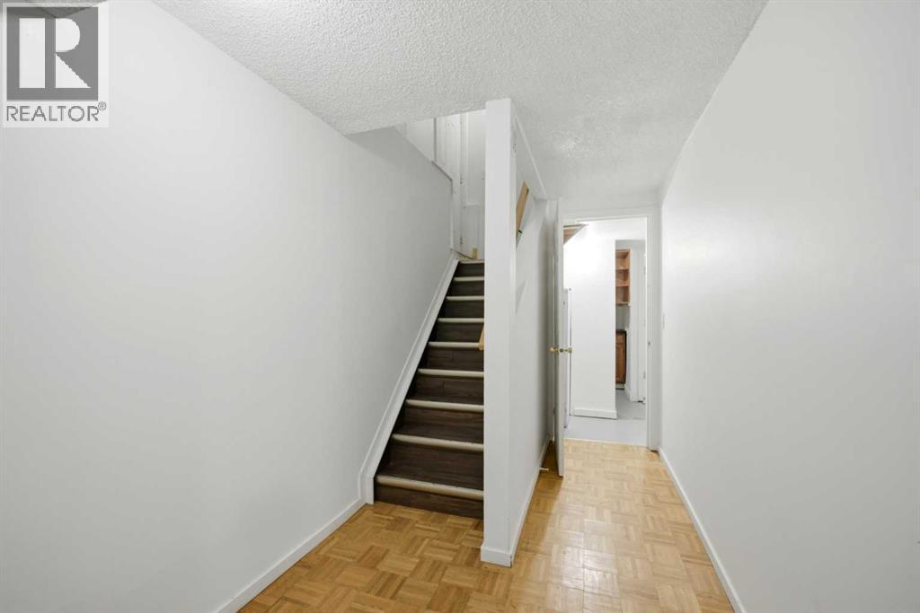 19 Appletree Close Se, Calgary, Alberta  T2A 7J1 - Photo 33 - A2321710