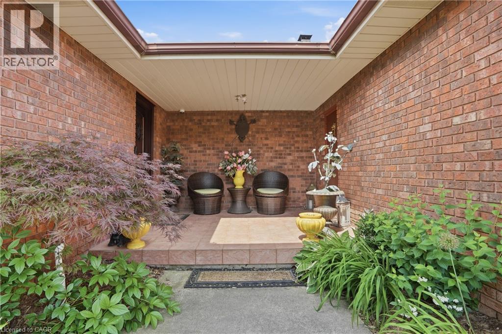 710 Concession 2 Road, Niagara-On-The-Lake, Ontario  L0S 1J0 - Photo 4 - 40858447