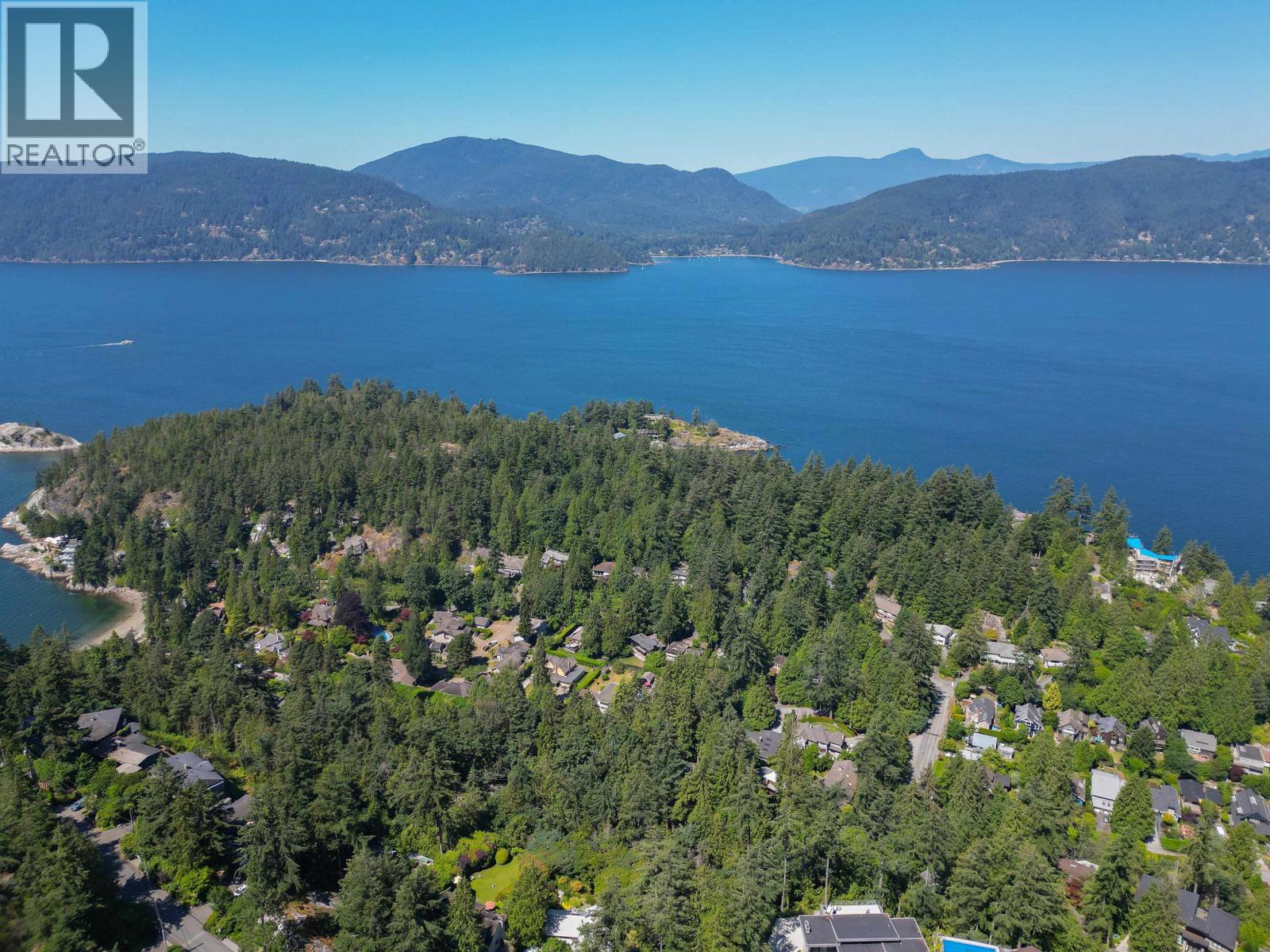 6912 Marine Drive, West Vancouver, British Columbia  V7W 2K3 - Photo 7 - R3160037