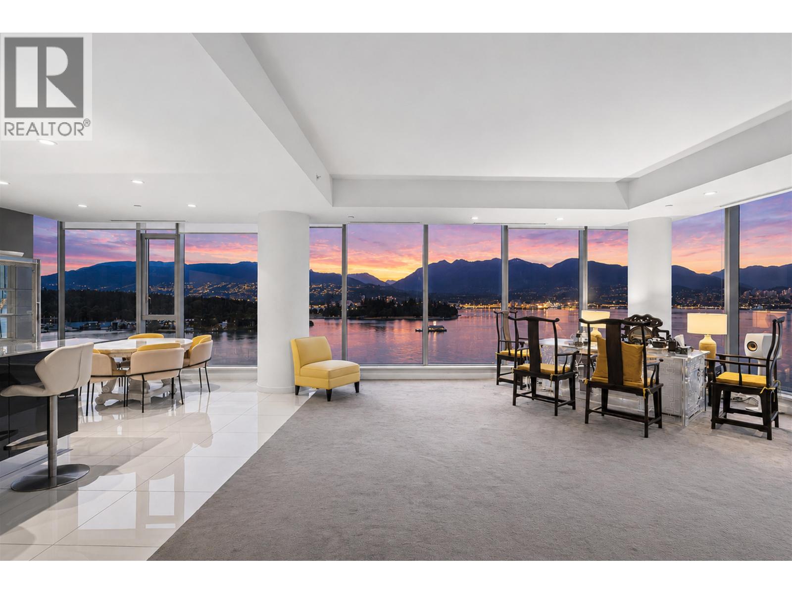 1102 277 THURLOW STREET, vancouver, British Columbia