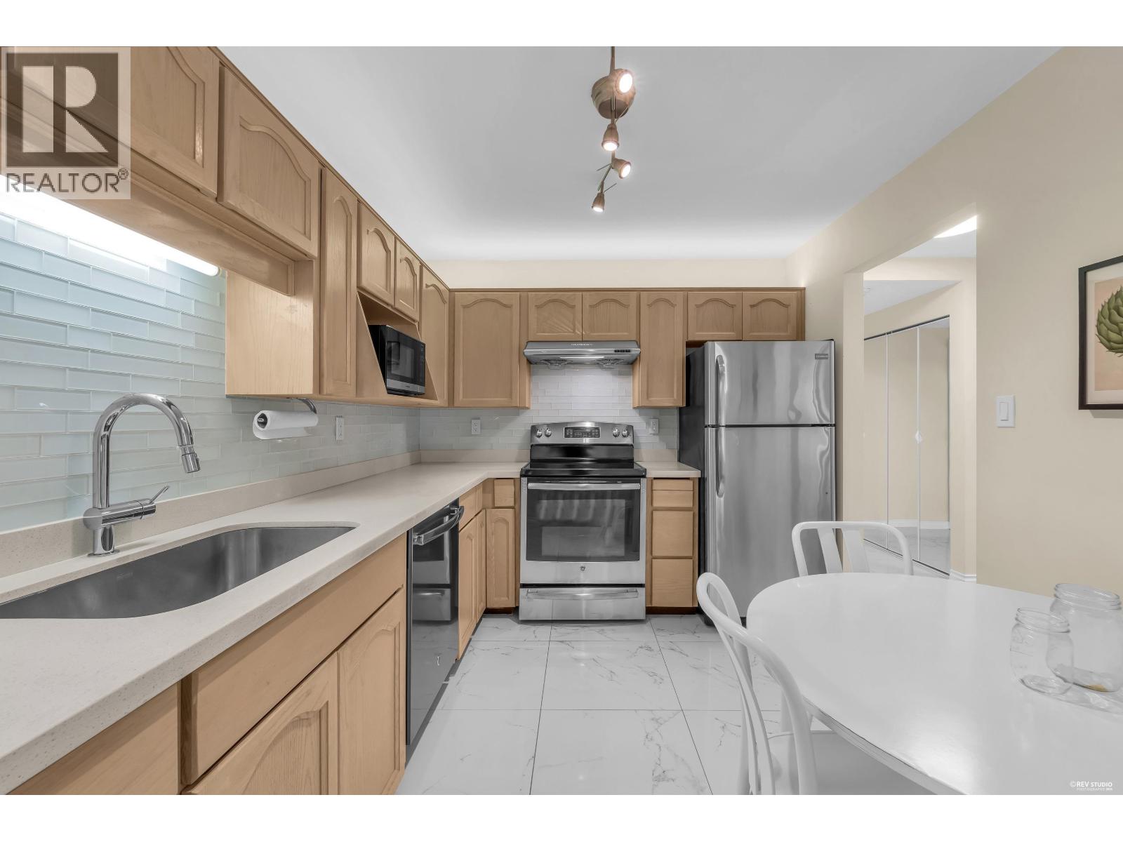 151 8600 Lansdowne Road, Richmond, British Columbia  V6X 3L6 - Photo 6 - R3160054