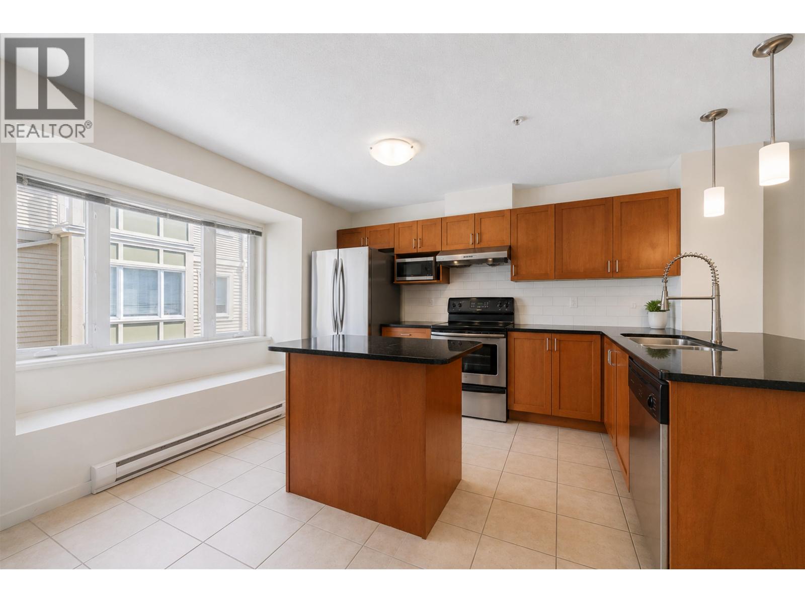 7 6498 Elgin Avenue, Burnaby, British Columbia  V5H 3S6 - Photo 7 - R3160058