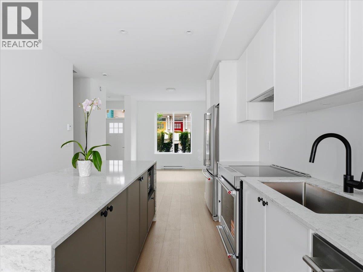117 1301 Brewster Drive, Coquitlam, British Columbia  V3B 0S7 - Photo 12 - R3160060