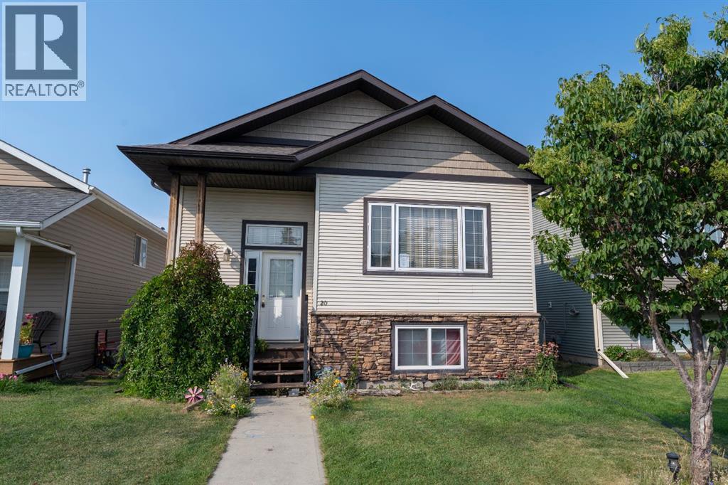 20 Horne Close, Sylvan Lake, Alberta  T4S 0C4 - Photo 1 - A2340762