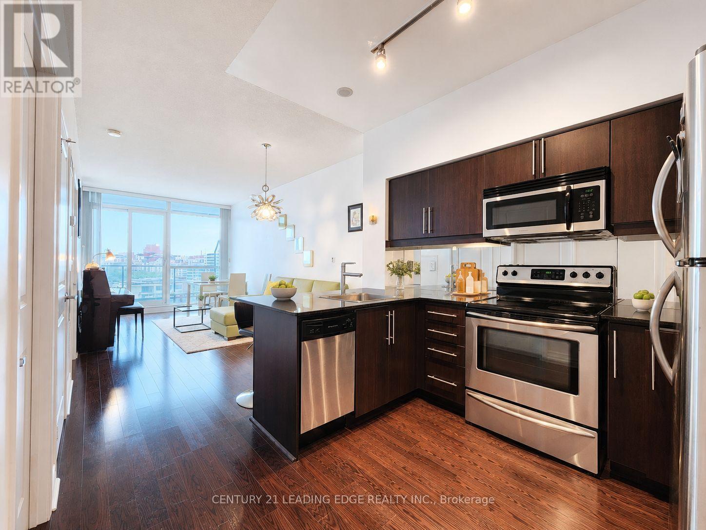 404 - 2885 BAYVIEW AVENUE, Toronto, Ontario