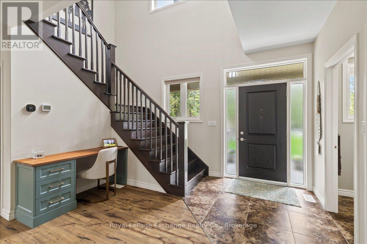 14 Kuehner Street, Kincardine, Ontario  N2Z 2X6 - Photo 4 - X13728944