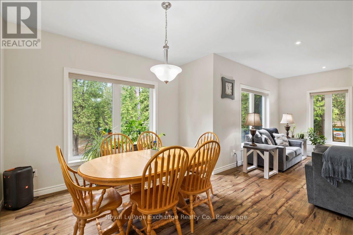 14 Kuehner Street, Kincardine, Ontario  N2Z 2X6 - Photo 6 - X13728944