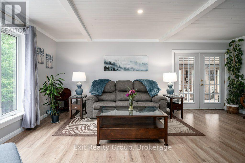64a Oliver Road, Addington Highlands (Addington Highlands), Ontario  K0H 1Z0 - Photo 10 - X13728960