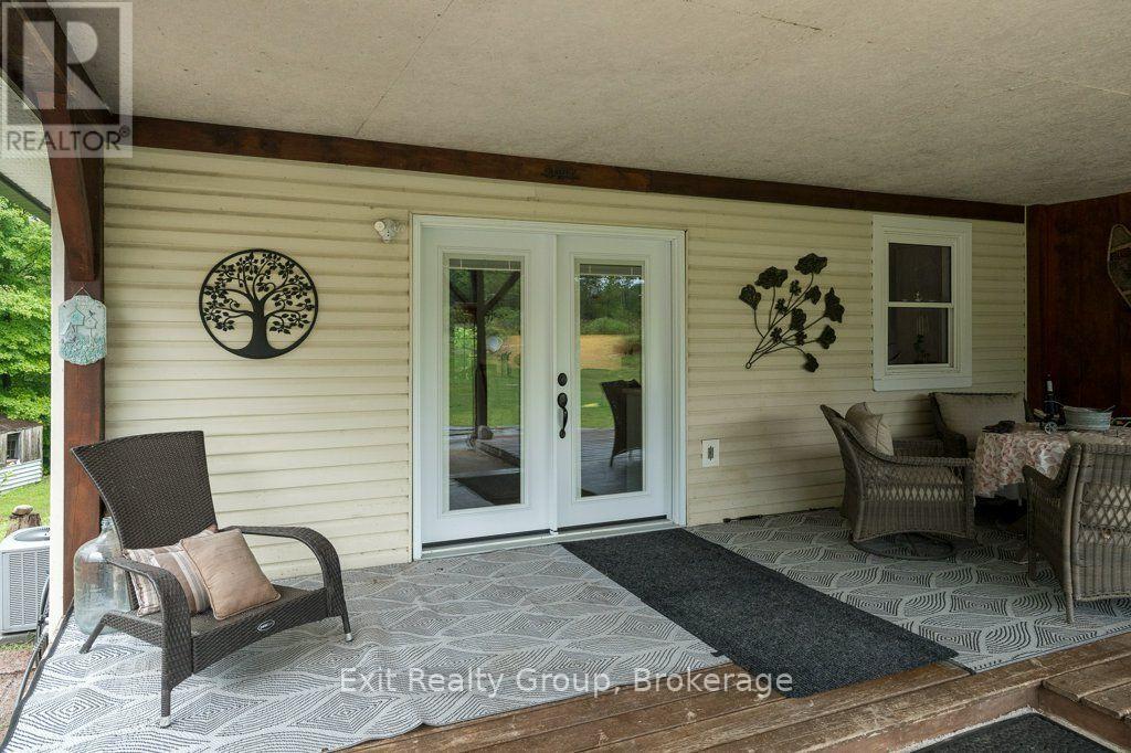 64a Oliver Road, Addington Highlands (Addington Highlands), Ontario  K0H 1Z0 - Photo 3 - X13728960