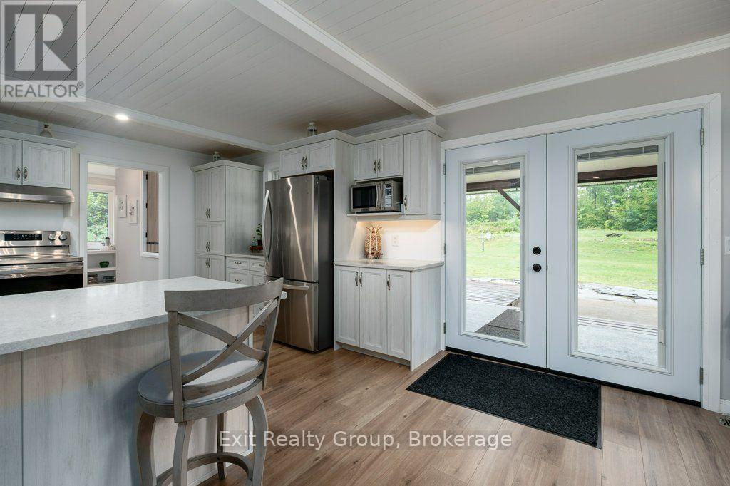 64a Oliver Road, Addington Highlands (Addington Highlands), Ontario  K0H 1Z0 - Photo 5 - X13728960
