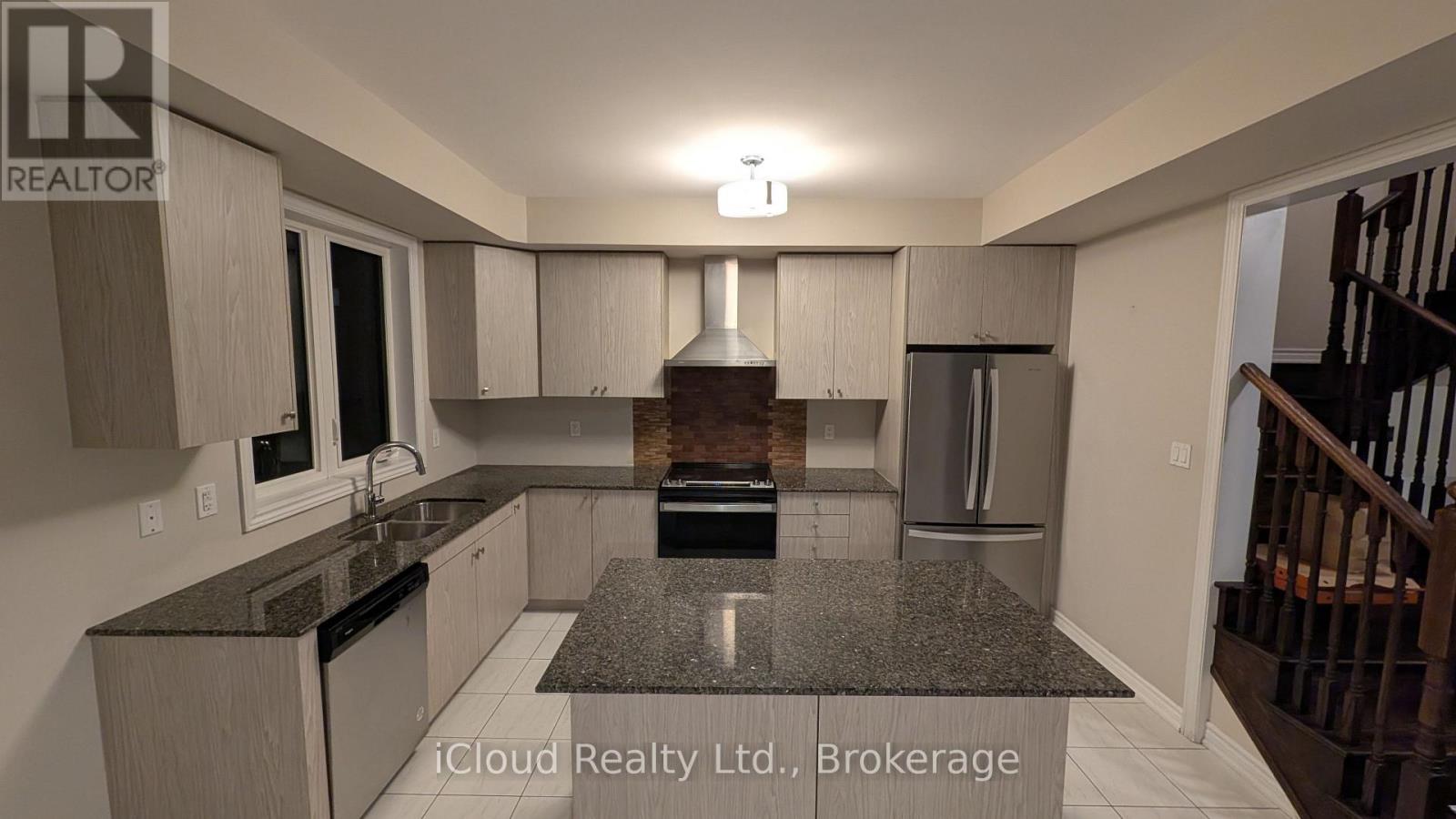 73 Douet Lane, Ajax, Ontario  L1Z 0V4 - Photo 9 - E13728970