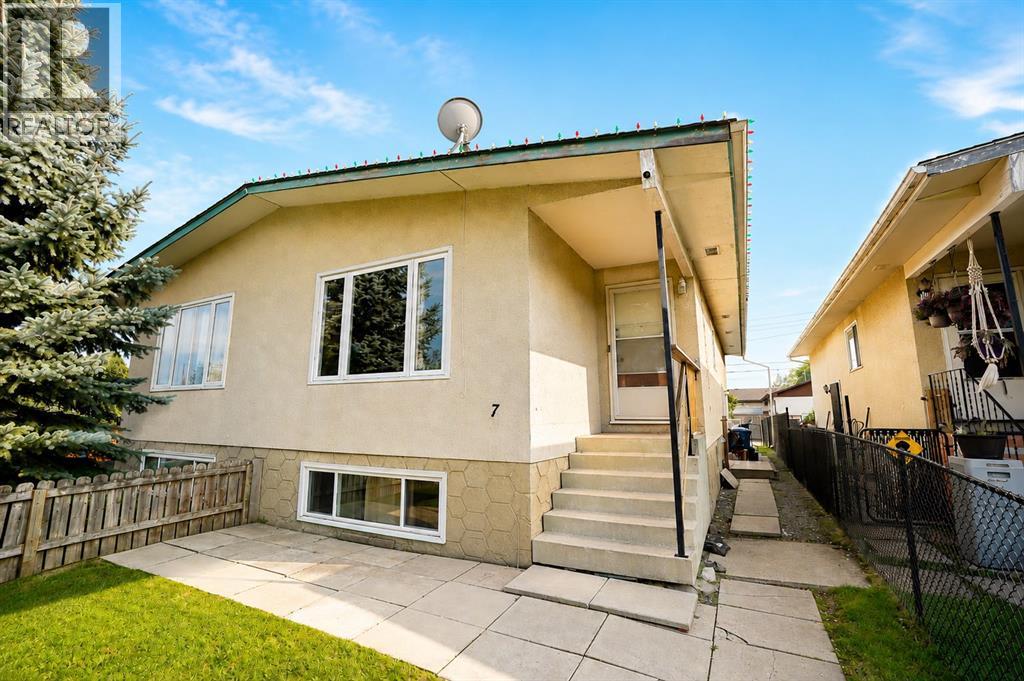 7 Dovercliffe Way Se, Calgary, Alberta  T2B 1W5 - Photo 2 - A2339012