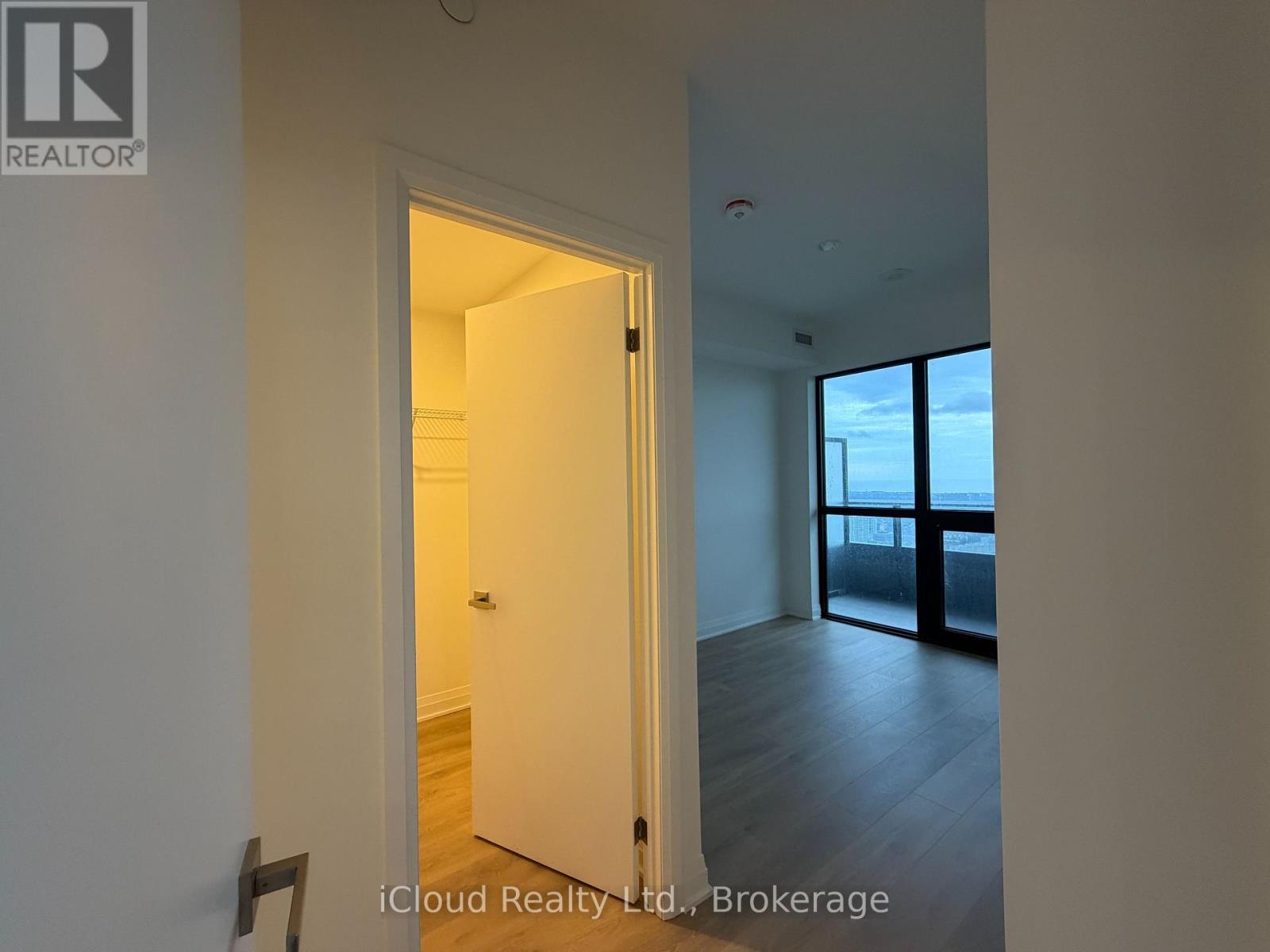 5304 - 4015 The Exchange, Mississauga, Ontario  L5B 0N9 - Photo 17 - W13728968