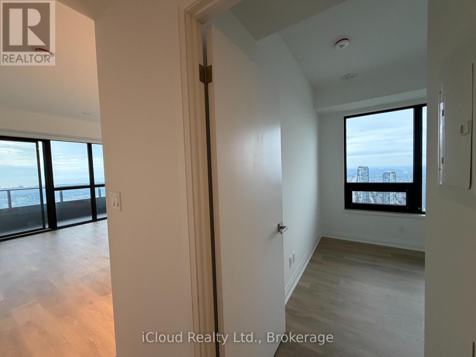 5304 - 4015 The Exchange, Mississauga, Ontario  L5B 0N9 - Photo 9 - W13728968
