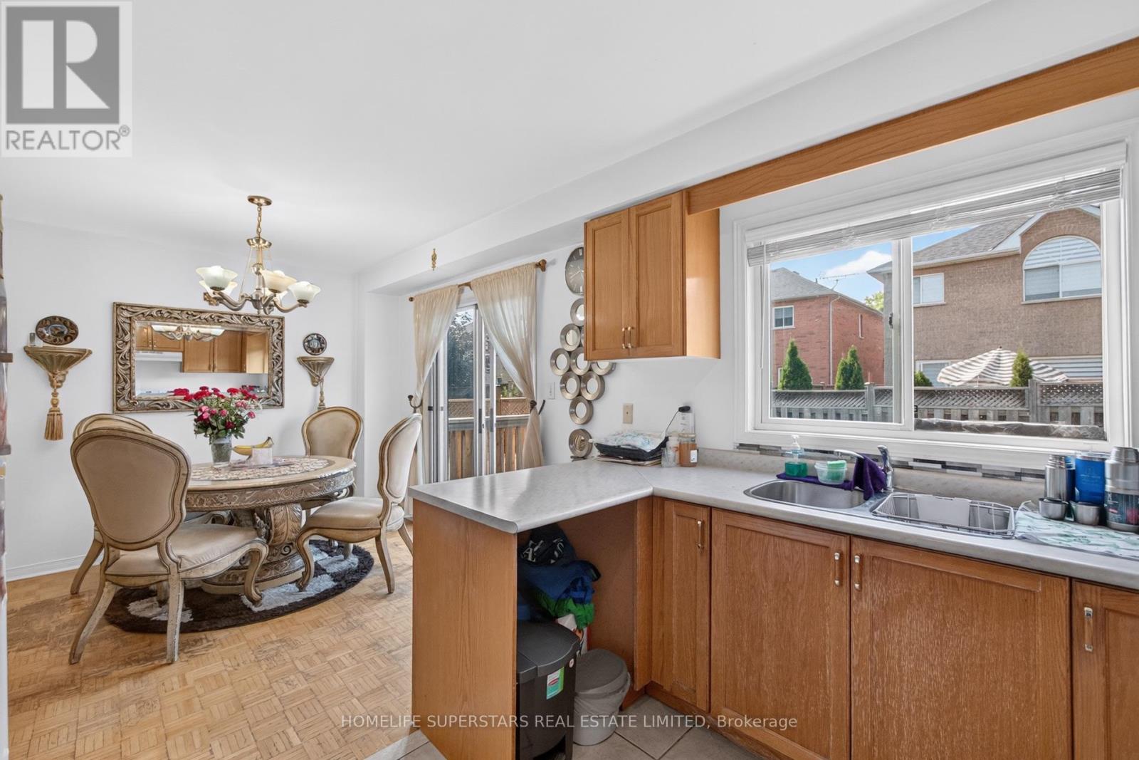 3257 Ridgeleigh Heights, Mississauga, Ontario  L5M 6R9 - Photo 15 - W13728976