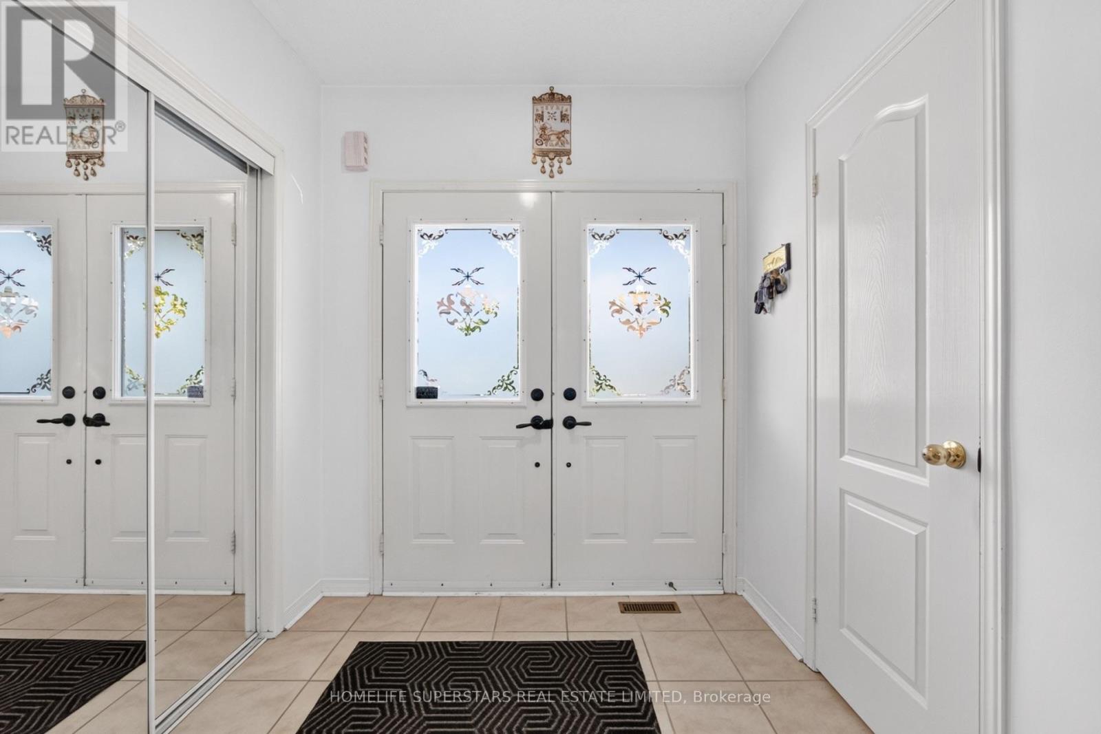 3257 Ridgeleigh Heights, Mississauga, Ontario  L5M 6R9 - Photo 3 - W13728976