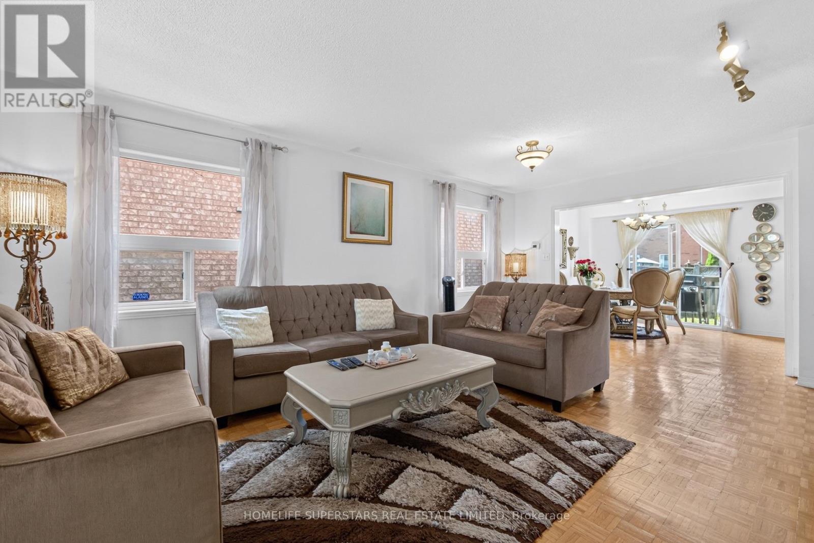 3257 Ridgeleigh Heights, Mississauga, Ontario  L5M 6R9 - Photo 4 - W13728976