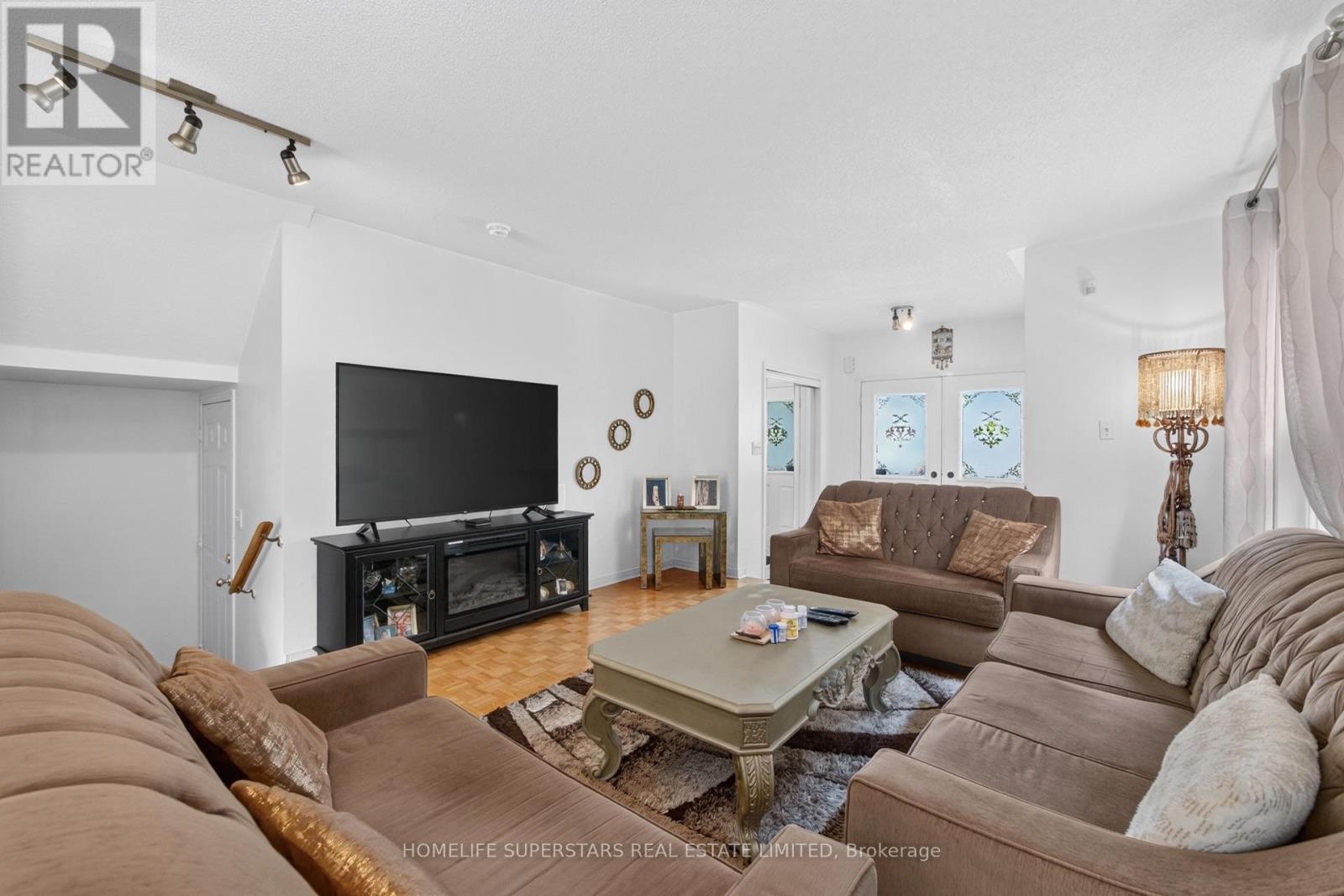 3257 Ridgeleigh Heights, Mississauga, Ontario  L5M 6R9 - Photo 6 - W13728976