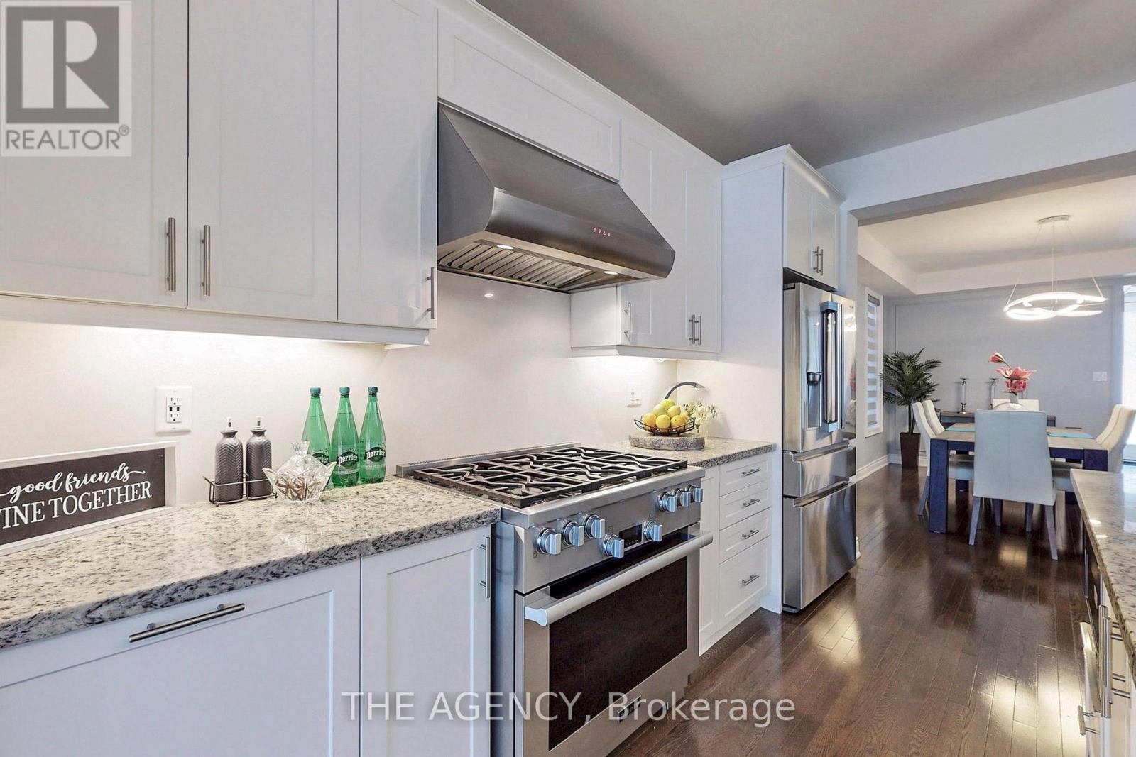 7 Kipling Grove Court, Toronto, Ontario  M9B 0C6 - Photo 7 - W13729004