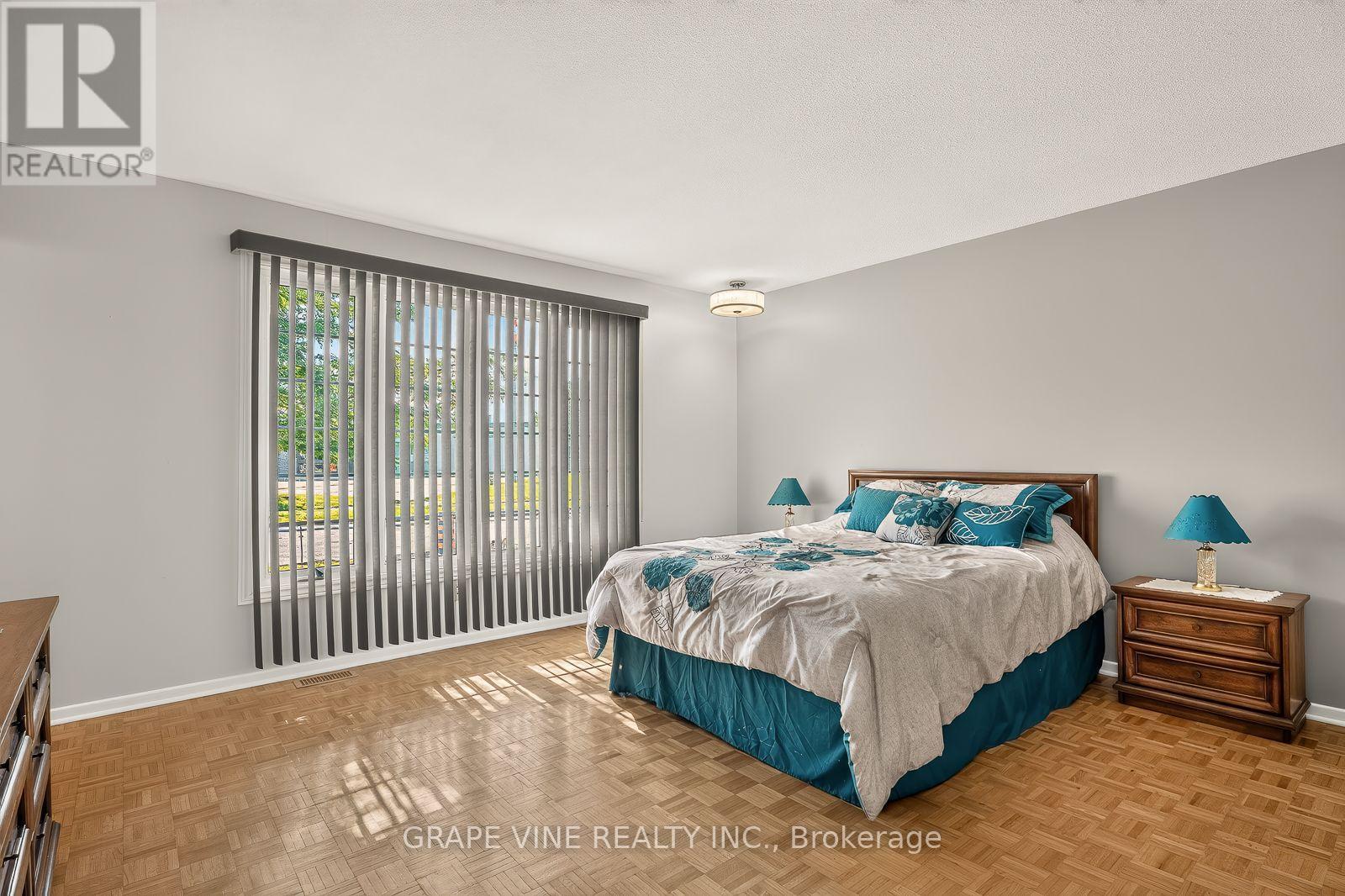 1486 Ridgebrook Drive, Ottawa, Ontario  K1B 4H1 - Photo 18 - X13695728