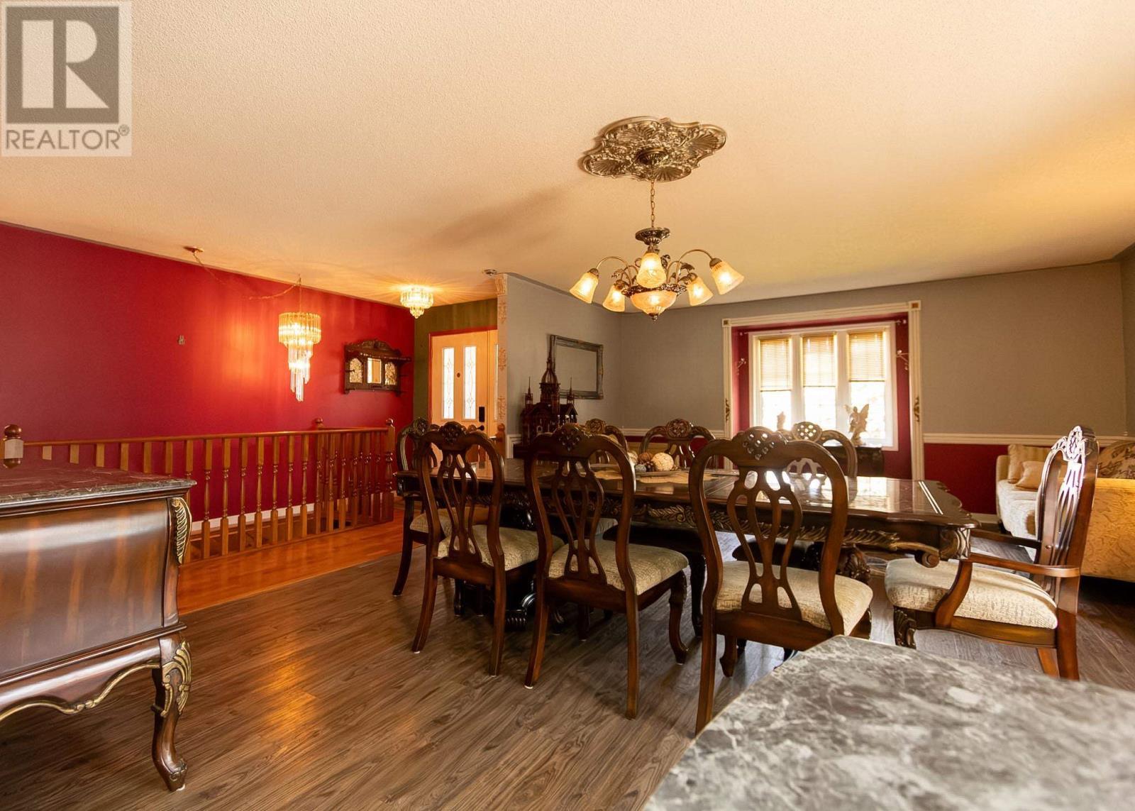 27 Village Ct, Sault Ste. Marie, Ontario  P6B 6J8 - Photo 9 - SM262385