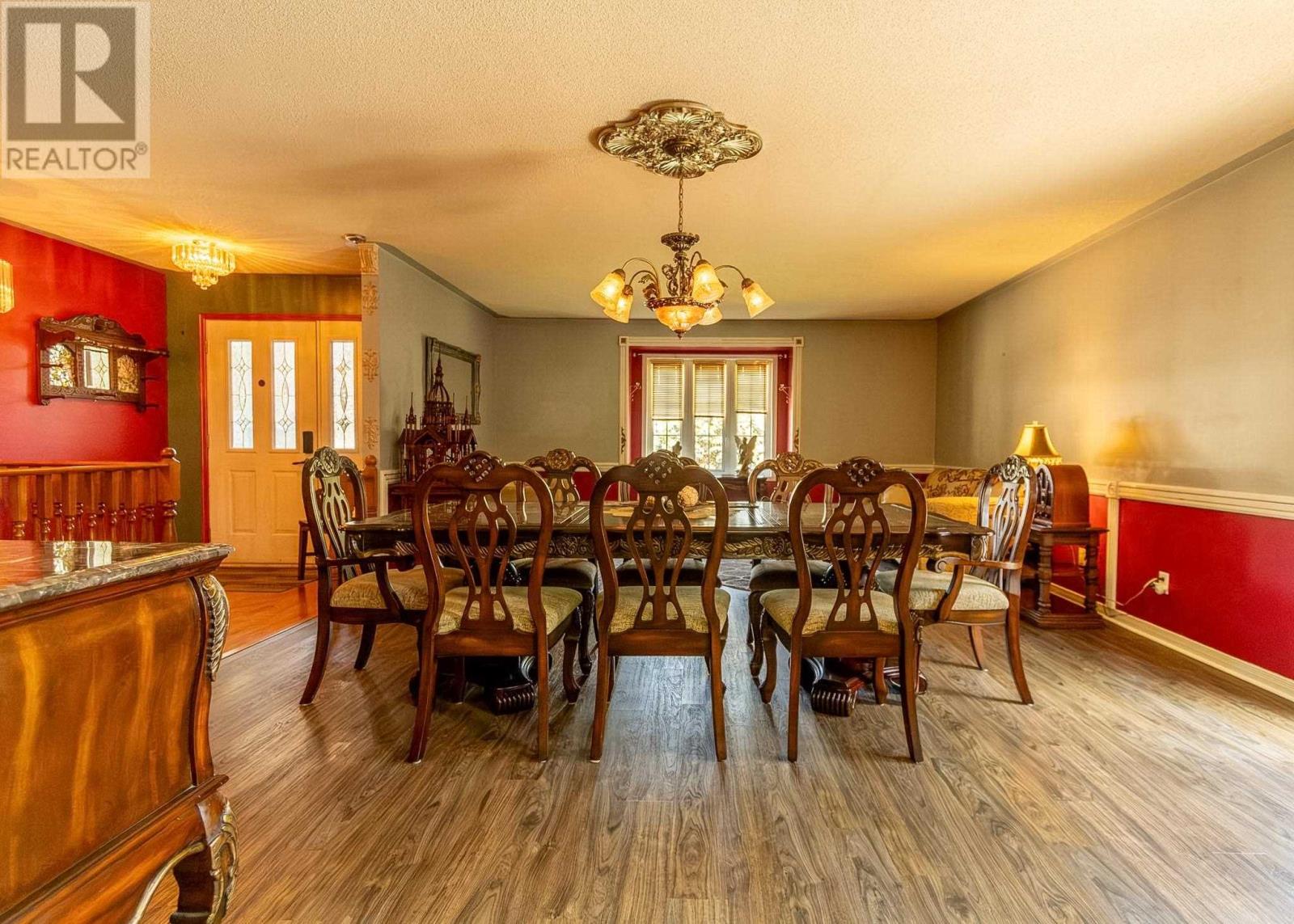 27 Village Ct, Sault Ste. Marie, Ontario  P6B 6J8 - Photo 6 - SM262385