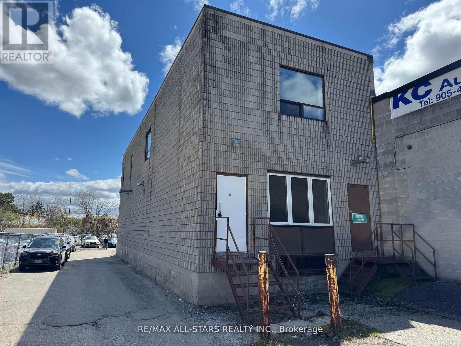 11 - 25 HERITAGE ROAD, Markham, Ontario