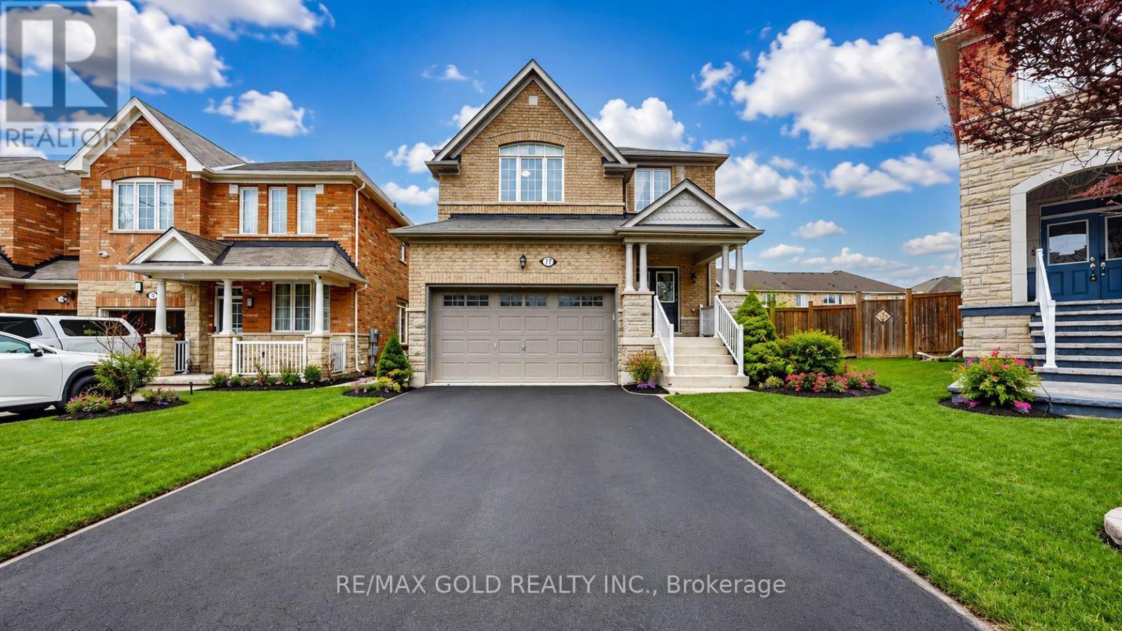 18 KAWANA ROAD, Brampton, Ontario
