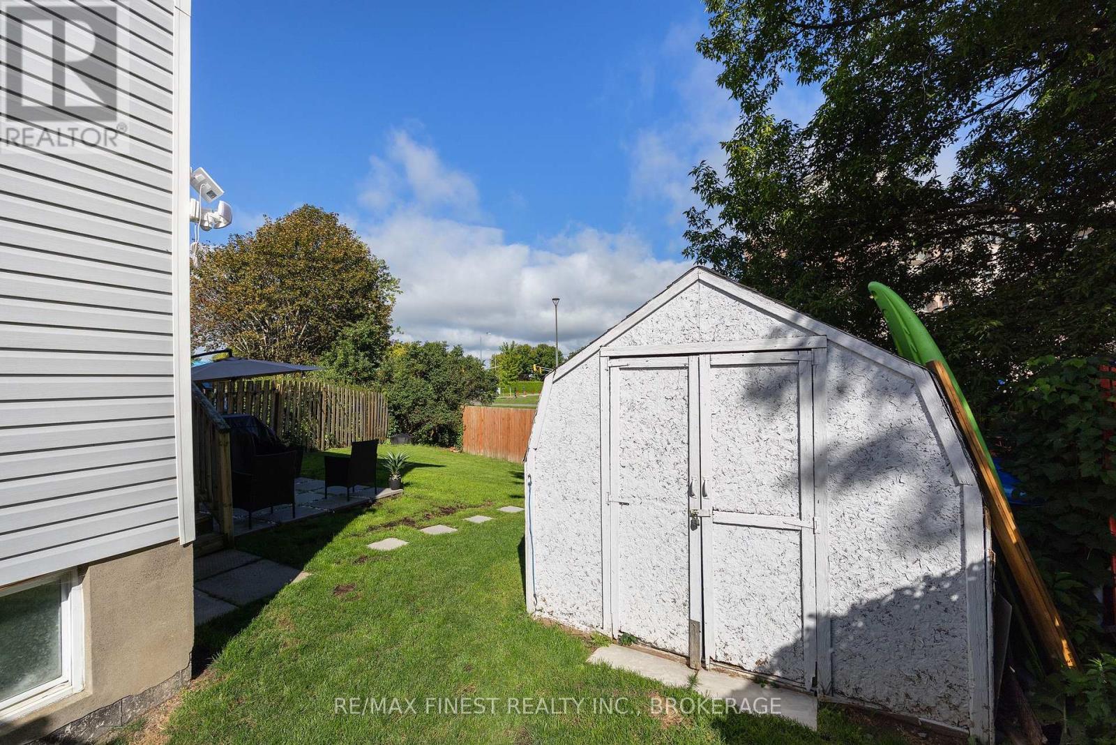 944 Uxbridge Crescent, Kingston, Ontario  K7M 8K8 - Photo 3 - X13728010