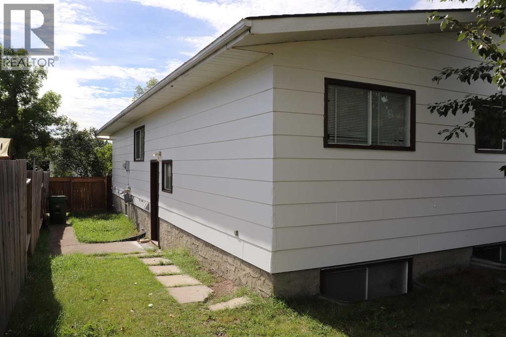 5706 West Haven Drive, Edson, Alberta  T7E 1J6 - Photo 2 - A2323201