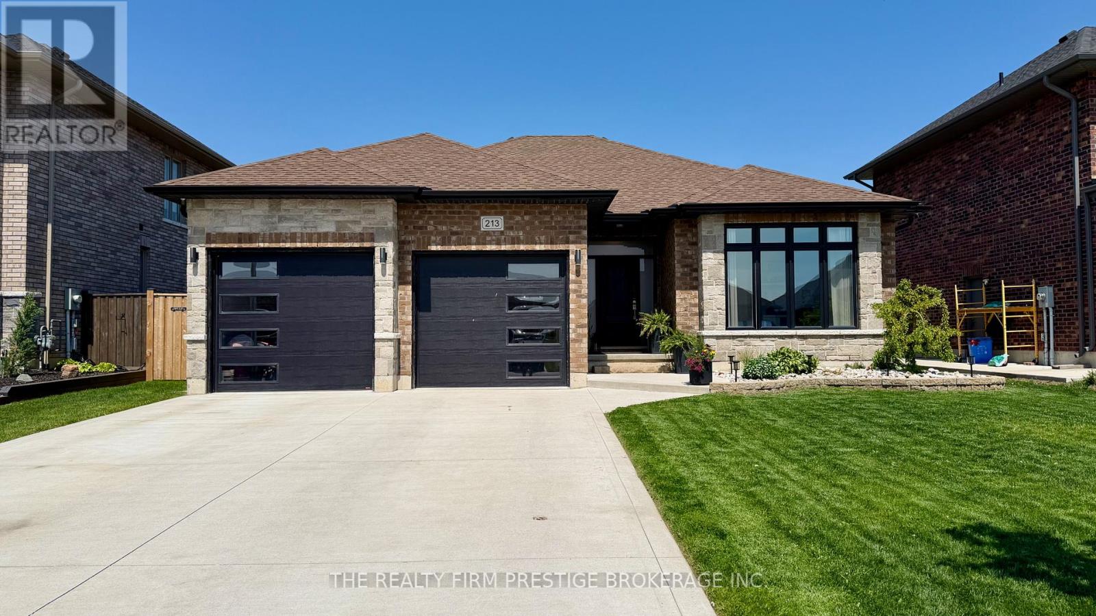213 LEITCH STREET, Dutton/Dunwich, Ontario