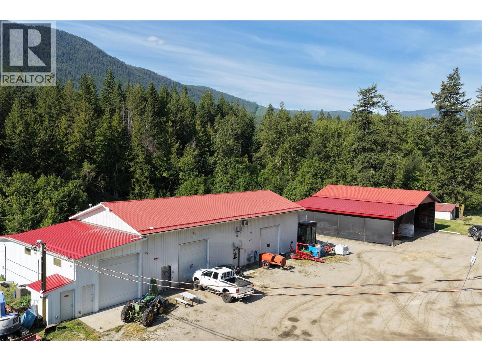 4325 Highway 97 Highway, Falkland, British Columbia  V0E 1W0 - Photo 5 - 10393206