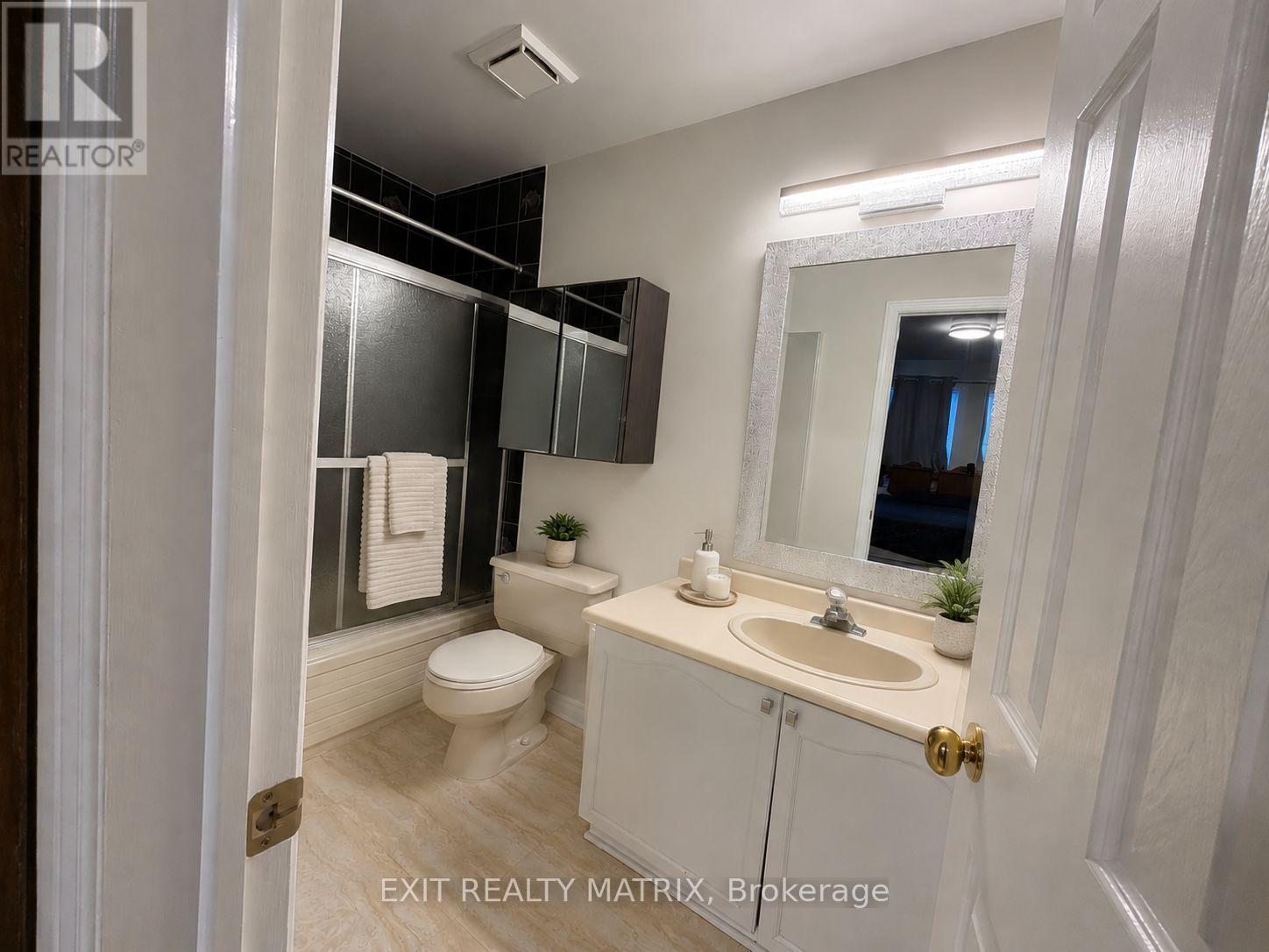 67 Ashpark Crescent, Ottawa, Ontario K1T 3N7 - Photo 8 - X13729092