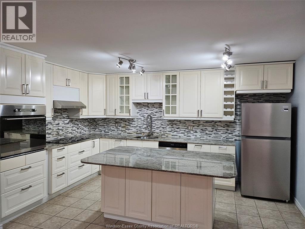 4238 Showdown, Windsor, Ontario N9G 3B1 - Photo 6 - 26021208